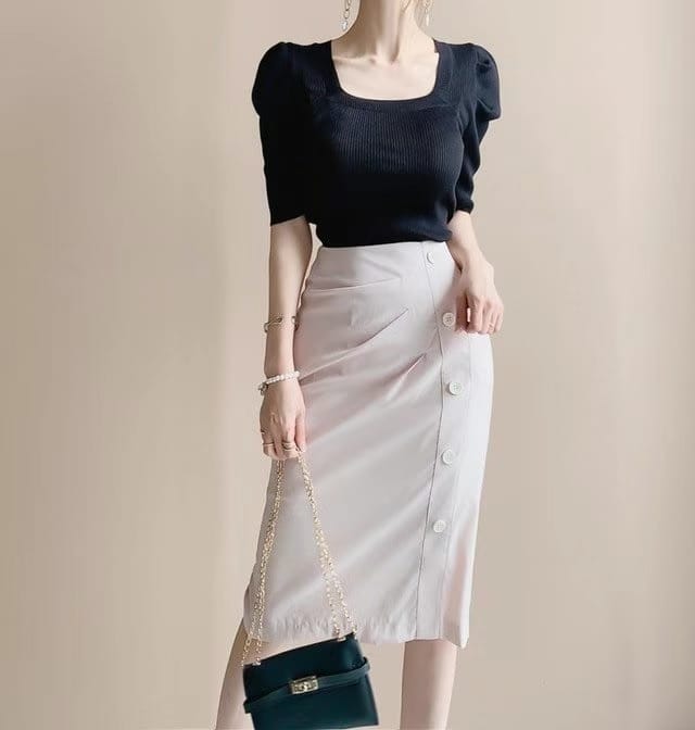 Wrinkle Button Shimme Skirt