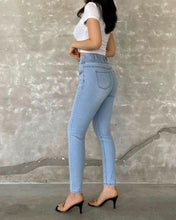 將圖片載入圖庫檢視器 Summer Cool Slim-Fit Jeans
