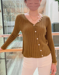 Extra Buttons Knitted Top