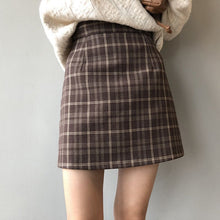 將圖片載入圖庫檢視器 A-Line Checkered Mini Skirt
