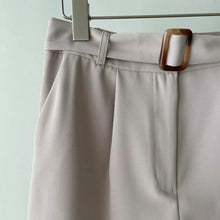 將圖片載入圖庫檢視器 A-Line Shorts With Belt
